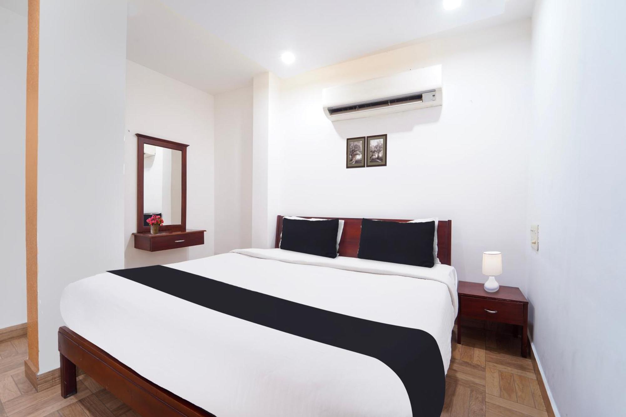 Super Townhouse City Center Ernakulam Kochi Екстериор снимка